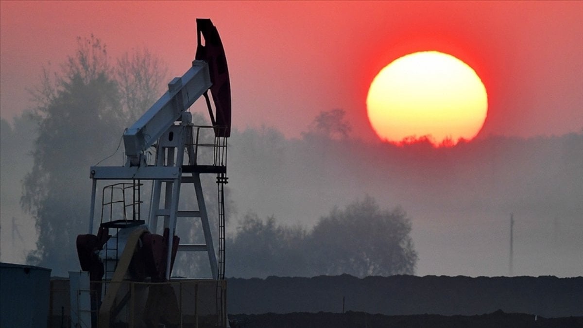 Brent petrolün varil fiyatı yükseldi