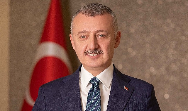 "Bu milletin gençleri, insanlığın geleceğine yön verecektir"