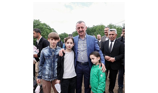 Büyükşehir'in Çiftçi Şenliği bereketiyle kutlandı
