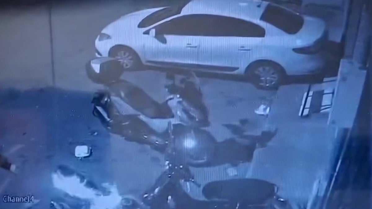 İstanbul’da tartıştığı kişinin motosikletini ateşe verdi
