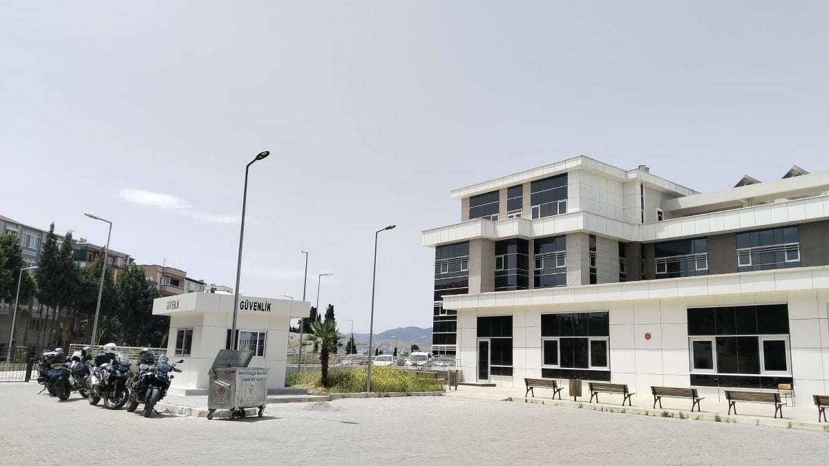 İzmir'de şantiye alanında yanmış kadın cesedi bulundu