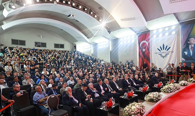 Karabağlar 'da Tarihi Dönüşüm Başlıyor