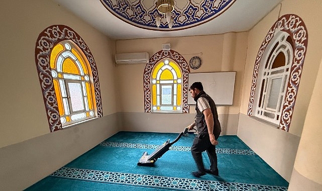 Kartepe'nin Camileri Bayram Sabahına Işıl Işıl Giriyor