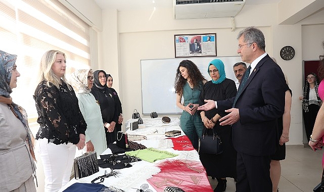 OSMEK Kursiyerlerinin Eserleri Hüdavendigar'da Sergilendi