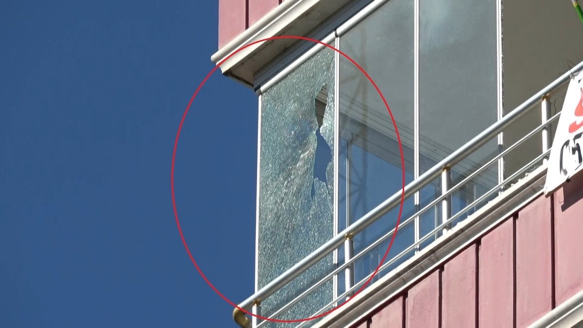 Samsun'da düşen İHA bazı evlerde hasara neden oldu