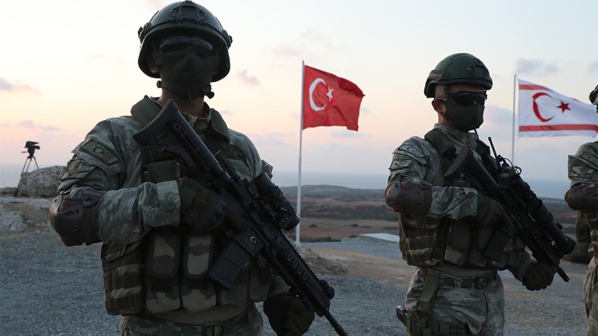 Yunan'ı kaygılandıran rapor: Türk tarafı askeri farkı açıyor