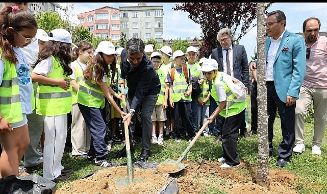 Bağcıların çocuklarından "Sıfır Atık" gösterisi
