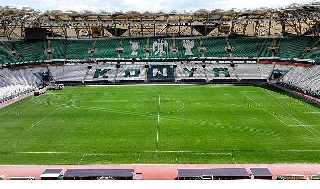 Başkan Altay, Konya Büyükşehir Stadyumu'nun Zemininde Renovasyon Çalışması Başlattıklarını Açıkladı
