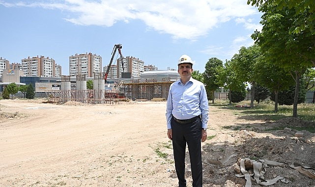 Başkan Altay: "Yurtlar Bölgesi'nde Tramvay Hattımızı Yukarı Alacağımız Köprü Çalışmamız Kesintisiz Bir Şekilde Devam Ediyor"