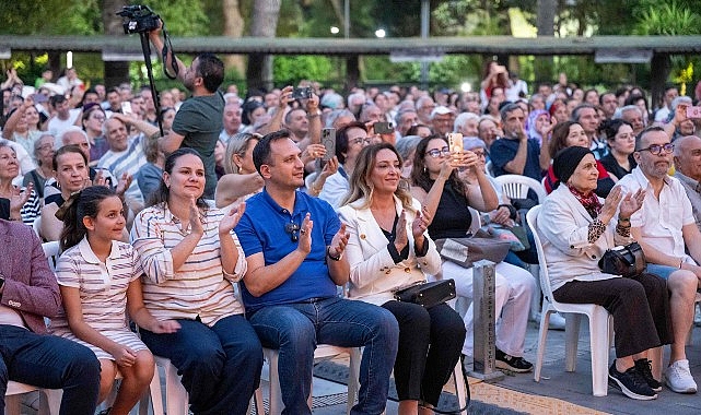Bornova'da kaşıkların ritmi yankılandı