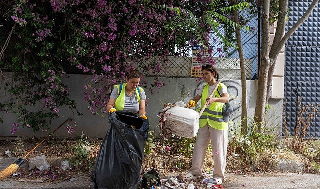 Bornova'da temizlik seferberliği