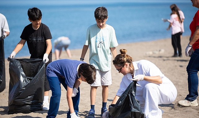 Dikilililer, Dünya Çevre Günü'nde sahil temizliğinde buluştu