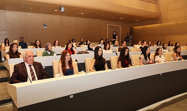 Gençler Nilüfer'de geleceğe hazırlanıyor