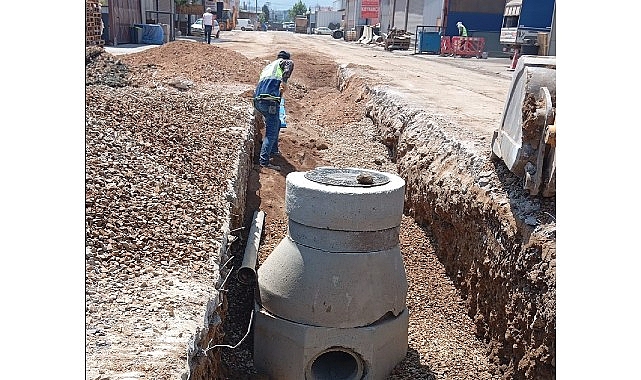 İSU'dan Kartepe Sanayi Sitesi'ne Altyapı Yatırımı