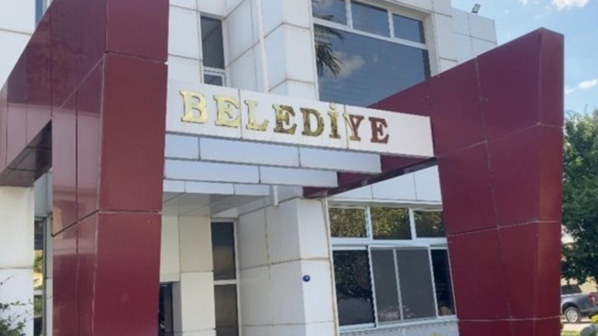 İzmir Seferihisar Belediyesi'ne rüşvet operasyonunda yeni gözaltı