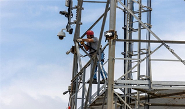 İzmir'in kritik haberleşme altyapısına güneş enerjili güvence