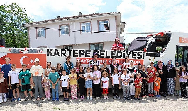 Kartepe'de Bayram Coşkusu Mahalle Mahalle Yaşandı
