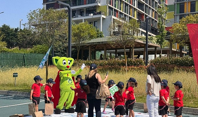 Maltepe'de Minik Eller Sürdürülebilir Bir Gelecek İçin Buluştu