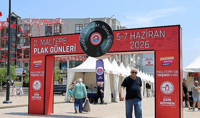 Maltepe'de nostalji rüzgârı: 2. Maltepe Plak Günleri başladı