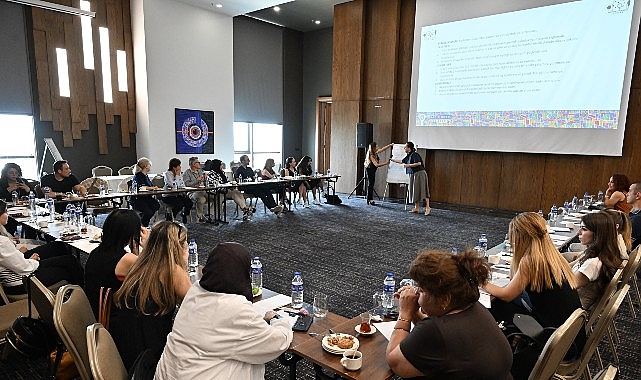 Manisa'da Kadın Dostu Kentler İçin Eşitlik Eğitimi Düzenlendi
