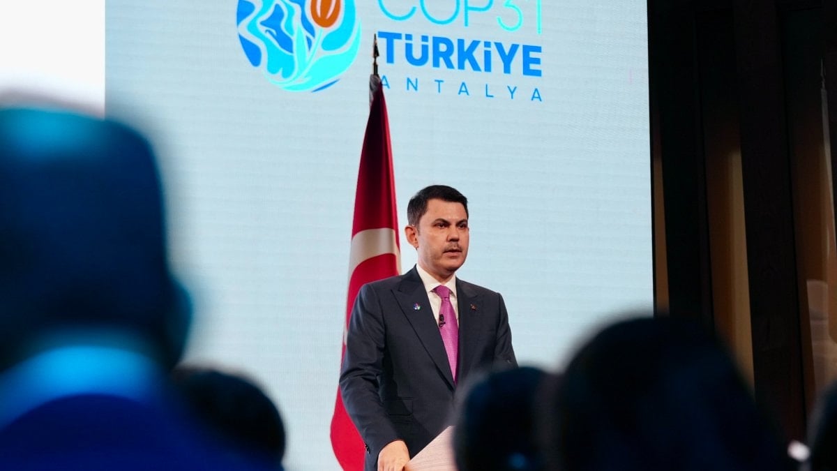 Murat Kurum, Londra'da düzenlenen Türkiye Enerji Dönüşümü Yatırım Forumu'nda konuştu