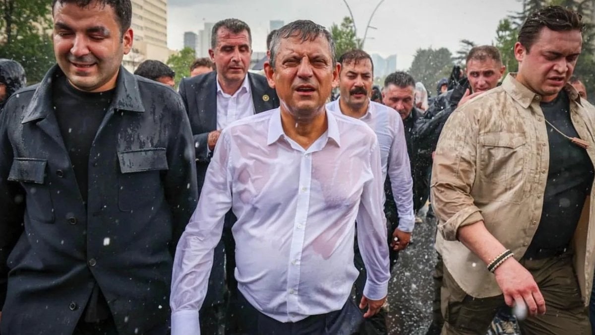 Özgür Özel'in kuracağı partinin adı ve logosu paylaşıldı