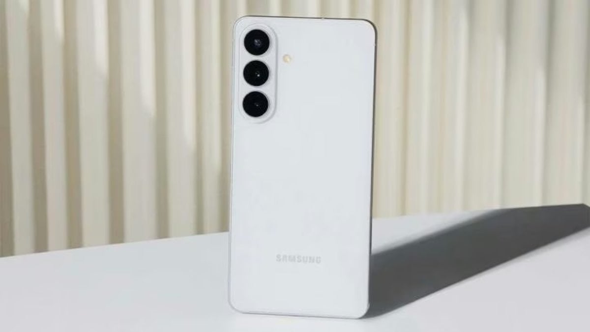 Samsung'un uygun fiyatlı iki telefonu One UI 8.5 güncellemesi aldı
