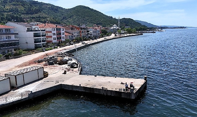 Ulaşlı'daki dalga kırıcı set, taşkın riskini önleyecek