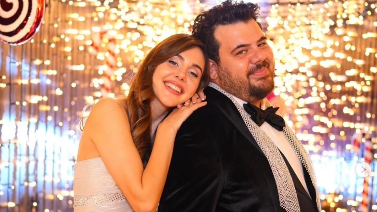 Berfu Yenenler'den üzen haber: Bebeğini kaybetti