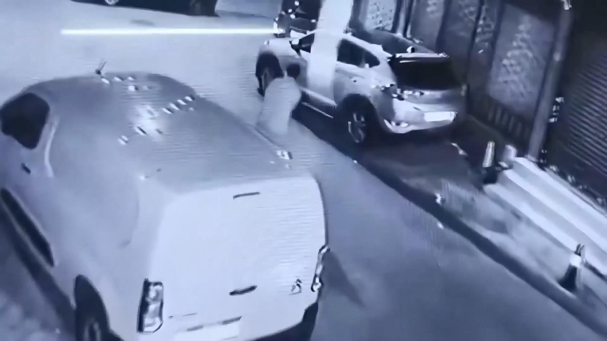 Beyoğlu'nda temizlik işçisinin bulduğu cesedin sırrı araştırılıyor