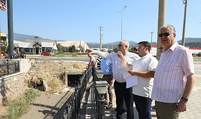 Edremit'te trafiği rahatlatacak yan yol çalışması