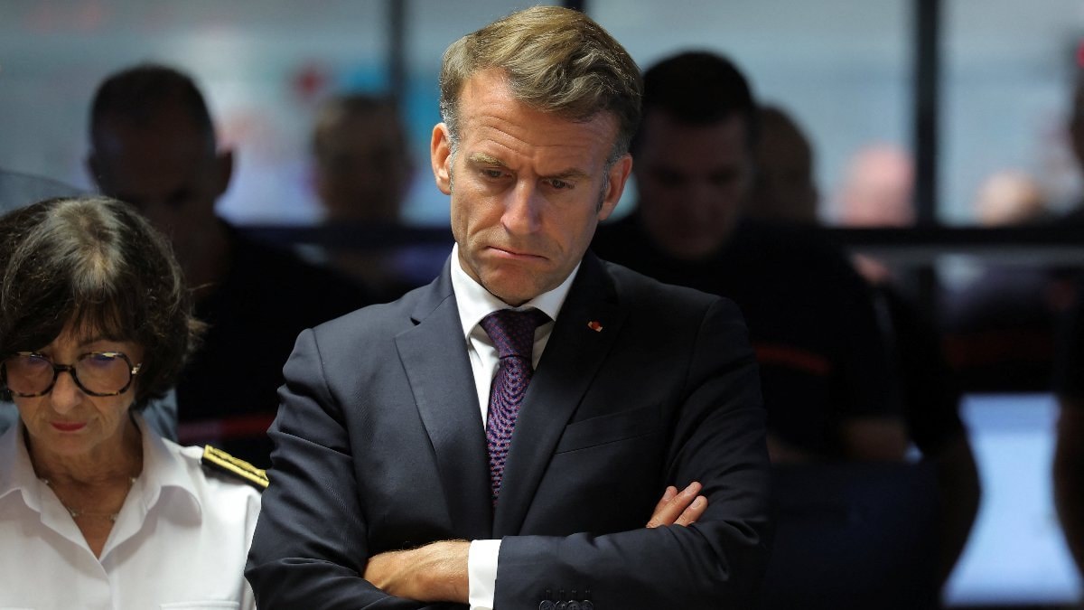 Fransa Cumhurbaşkanı Macron: Eşi benzeri görülmemiş bir yangınla karşı karşıyayız