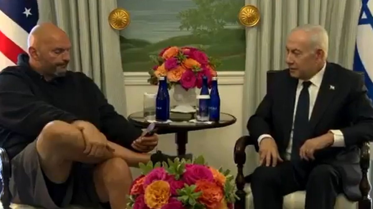 İsrail yanlısı ABD'li senatör görüşmede Netanyahu'nun yüzüne bile bakmadı