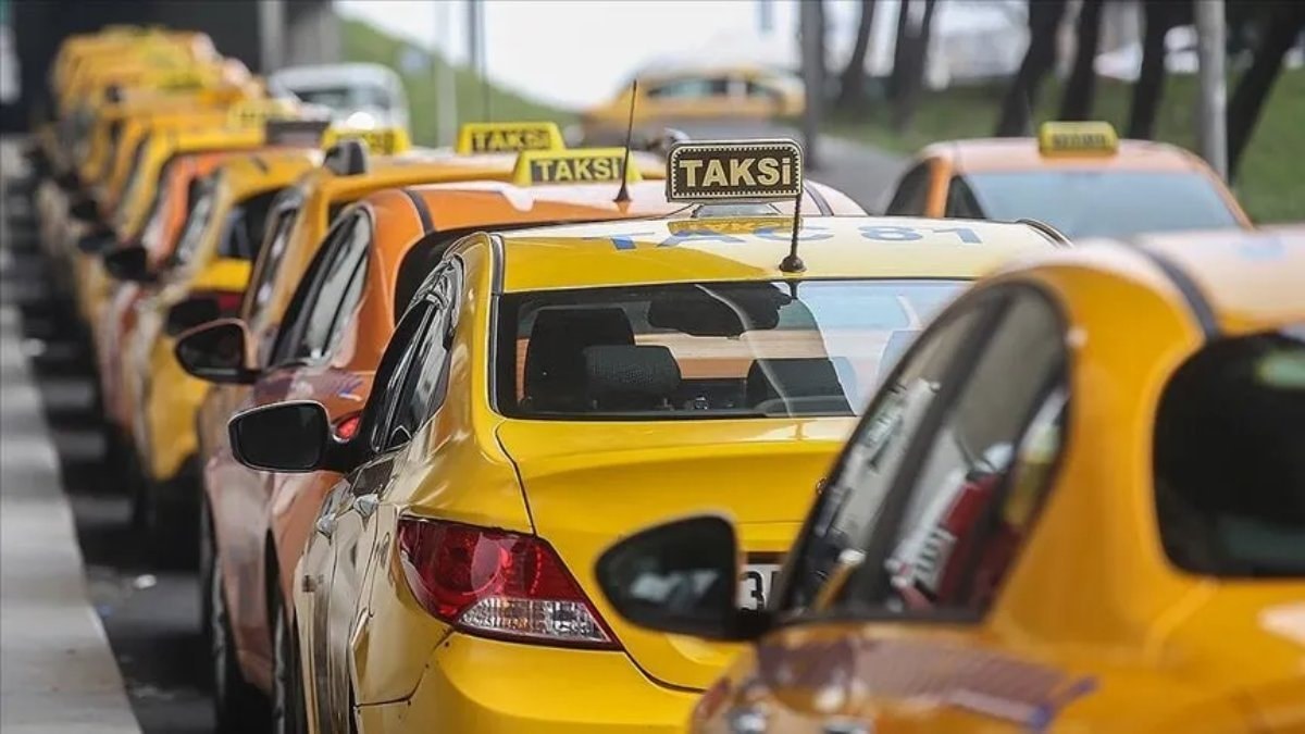 İstanbul'da ulaşıma bir zam daha: Taksilerde de tarifeler değişti