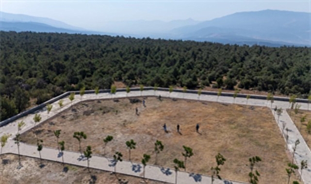 İzmir'de mezarlıklarda Türkiye'ye örnek olacak model