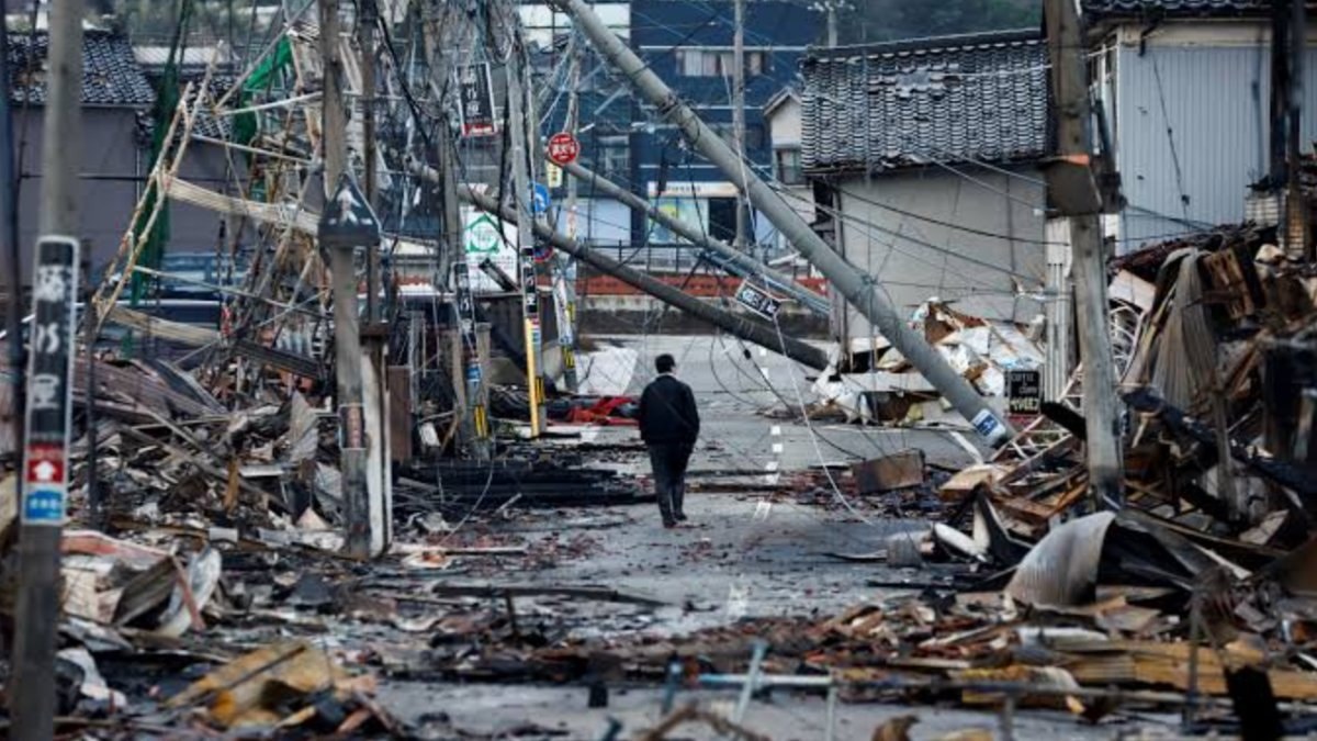 Japonya'da 7.1 büyüklüğündeki depremde ölenlerin sayısı 13'e yükseldi
