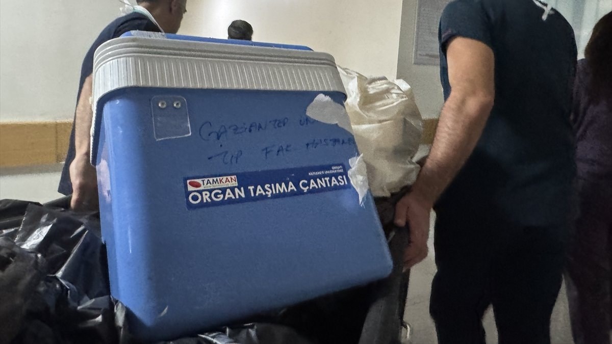 Kahramanmaraş'ta hayatını kaybeden gencin organları 3 hastaya umut oldu
