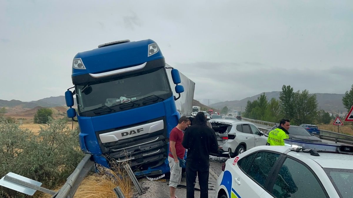 Kastamonu'da 3 ayrı zincirleme kaza: 1 ölü, 12 yaralı