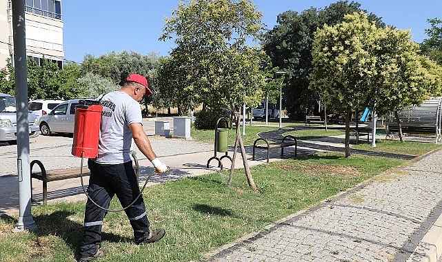 Menderes'in Parkları Daima Bakımlı
