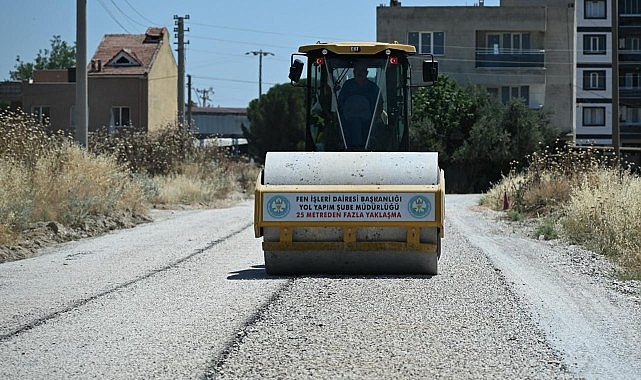 Muradiye ve Karaali'de Asfalt Çalışmaları Hız Kesmeden Sürüyor