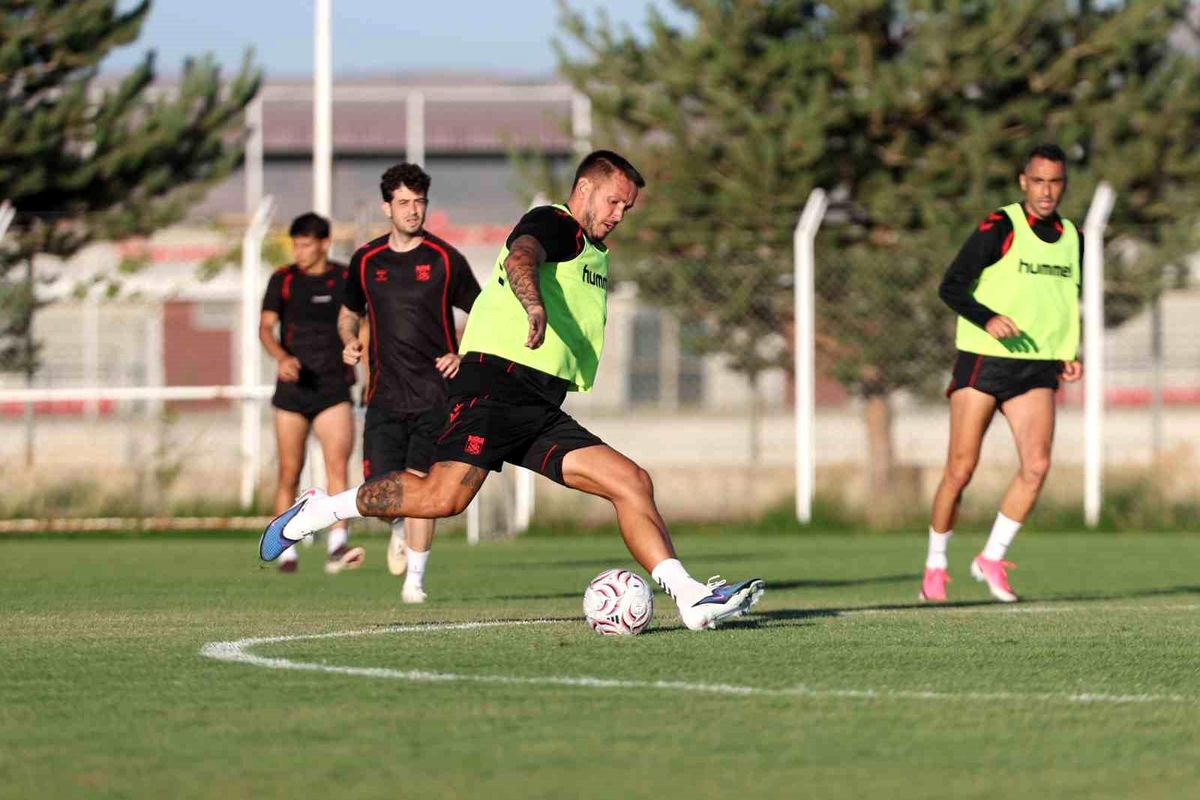 Sivasspor'un Kayserispor kamp kadrosu açıklandı