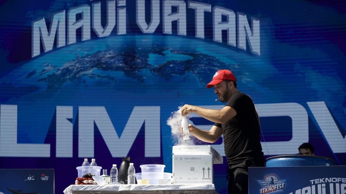Çocuklar TEKNOFEST Mavi Vatan’da bilimle tanıştı