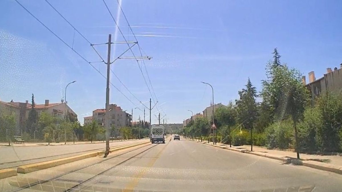 Eskişehir'de 3 kişinin yaşamını yitirdiği caddede ihlaller sürüyor