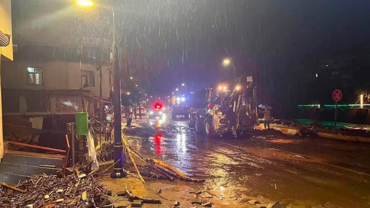 Giresun'da sağanak sel ve taşkına neden oldu: 2 kişi kayıp