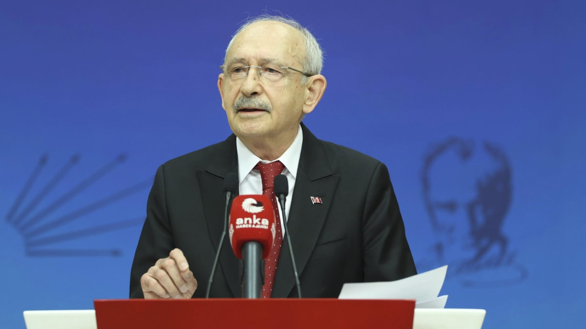 Kemal Kılıçdaroğlu, YPG'nin fesih kararını değerlendirdi: Memnuniyetle karşılıyorum