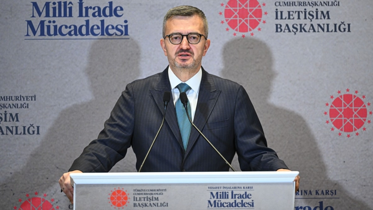 Burhanettin Duran: Darbelerin arkasında küresel vesayet odakları yer aldı