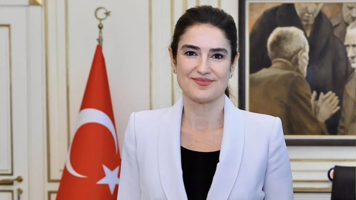 Ece Güner, Ekrem İmamoğlu'nun danışmanlığından istifa etti