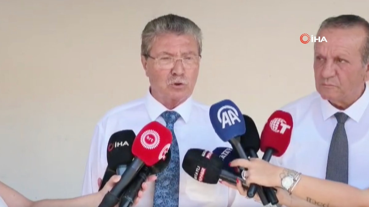 Ünal Üstel: Türkiye'den gelen Optimus Prime gemisi batığa ulaştı