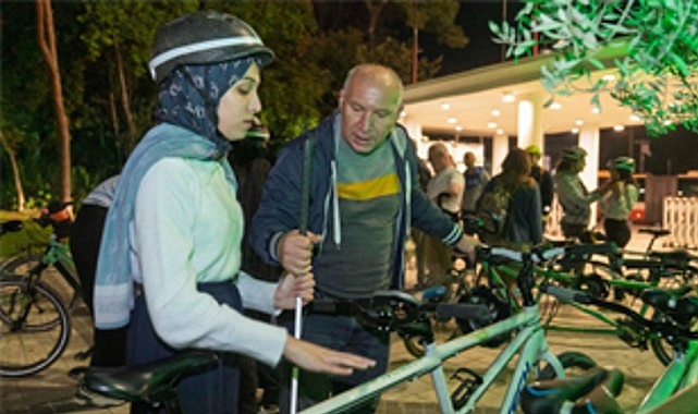 Görme engelliler Kültürpark'ta pedal çevirdi