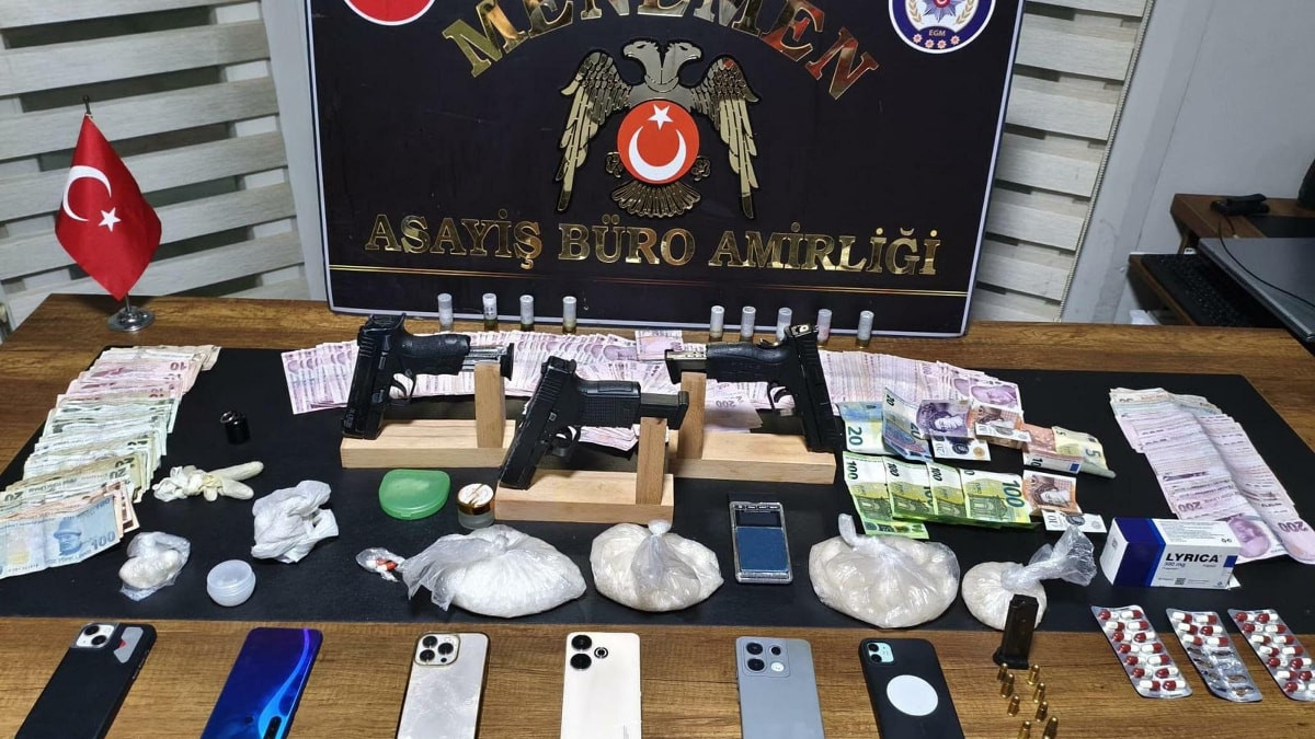 İzmir’de silah ticareti ve uyuşturucu operasyonu: 5 gözaltı
